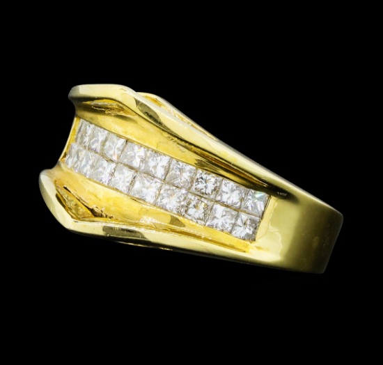 0.80 ctw Diamond Ring - 14KT Yellow Gold