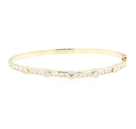 1.35 ctw Diamond Bangle Bracelet - 18KT Yellow Gold