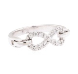 0.32 ctw Diamond Ring - 14KT White Gold