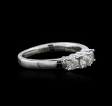 14KT White Gold 0.58 ctw Diamond Ring