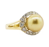 Pearl and Diamond Ring - 18KT Yellow Gold