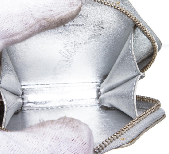 Louis Vuitton Silver Vernis Monogram Flocon Snowflake Coin Purse Wallet