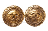 Chanel Gold CC Round Disk Logo Vintage Clip On Earrings