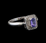 14KT White Gold 0.64 ctw Tanzanite and Diamond Ring