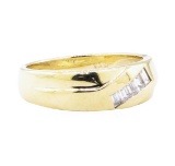 0.35 ctw Diamond Ring - 14KT Yellow Gold