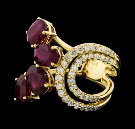 4.73 ctw Ruby and Diamond Ring - 14KT Yellow Gold