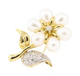 0.44 ctw Diamond and Pearl Flower Pin - 14KT Yellow Gold