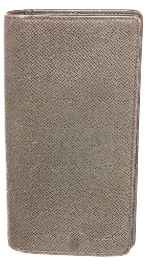 Louis Vuitton Grey Taiga Leather Long Bifold Card Wallet