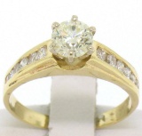 14k Solid Yellow Gold Round Diamond Solitaire Engagement Ring w/ 12 Graduated Ac