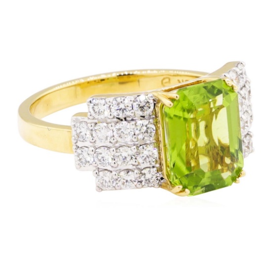 3.49 ctw Emerald Cut Step Peridot And Round Brilliant Cut Diamond Ring - 18KT Ye