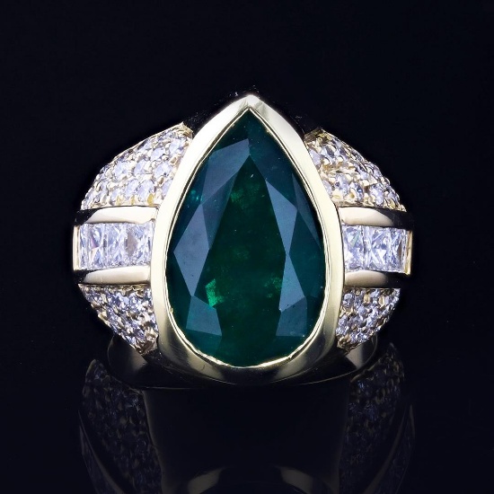 5.52 ctw Emerald and 2.25 ctw Diamond 18K Yellow Gold Ring (GIA CERTIFIED)