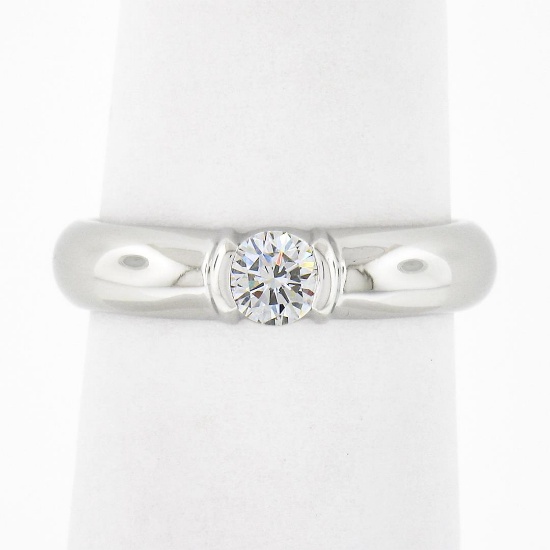 Tiffany & Co. Platinum 0.26 ctw Round Diamond Solitaire Etoile Engagement Ring