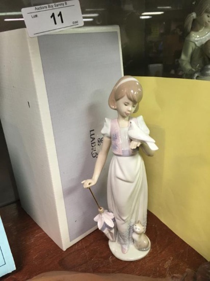 Lladro' Summer Stroll Figurine #7611 With Box