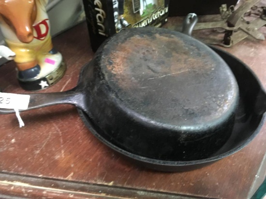 2 Wagner Ware Cast Iron Frying Pans