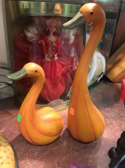 2 Pumpkin Pottery Ducks