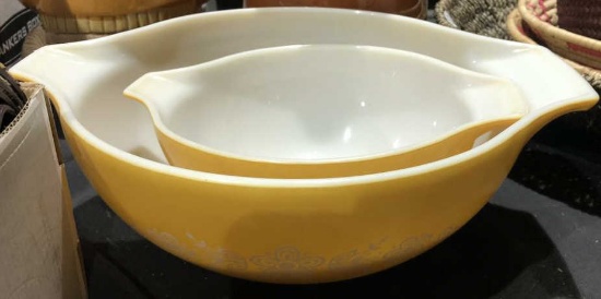 2 Vintage  Yellow Pyrex Bowls
