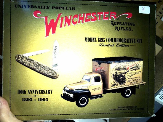 "Winchester 1941 Replica Collectable Truck & Knife These are great Boxed sets