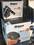 NIB Skipper Magnetic & Cord Strap Holder &