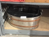 metal tub and basket