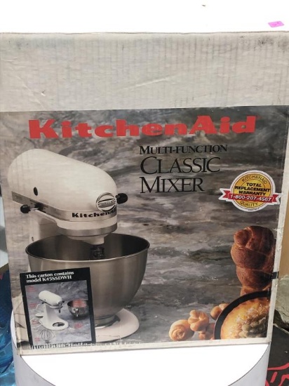 Kitcheaid White Mixer NIB