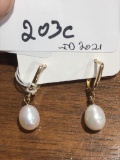 14kt Gold tw 1.85  Earrings w/ Pearls