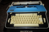 Vintage Remington 611 Sperry Rand Typewriter