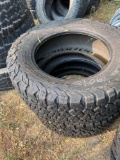 35x12.50R20LT pair of tires