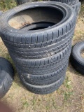 285/45R 22 Goodyear