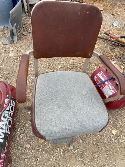 Chair on metal base