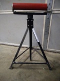 Adjustable roller stand