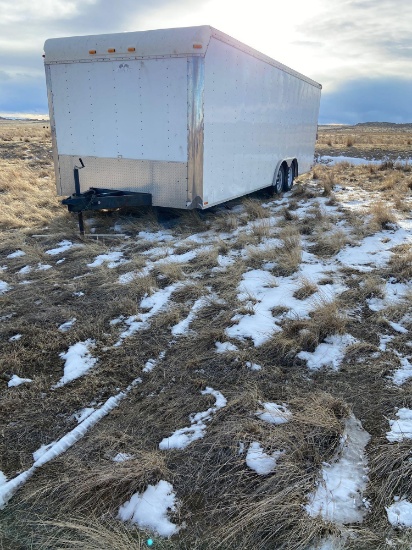 Car hauler enclosed trailer