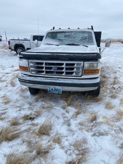 1992 Ford tilt flatbed pick up