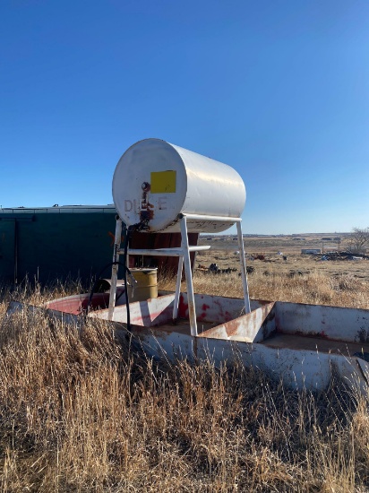 300 Gallon Fuel Tank with Stand