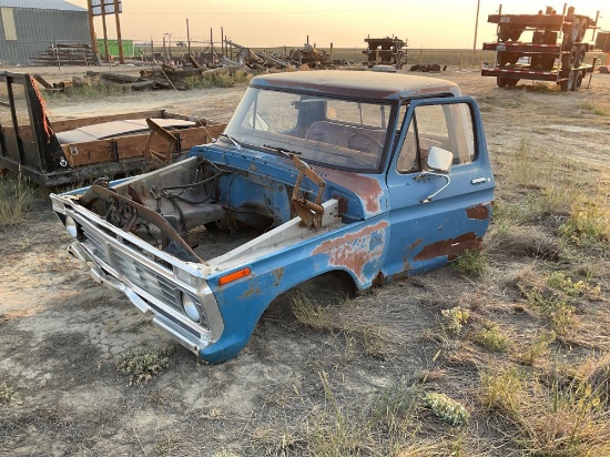 1976 Ford pick up Cab