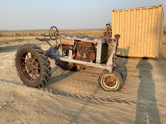 Farmall tractor Regular