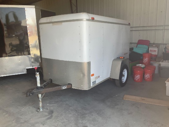 Enclosed trailer