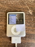 Apple iPod 4gb