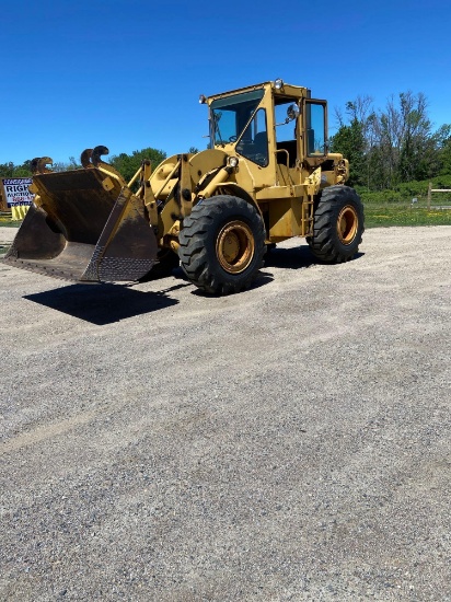 1973 cat 950 loader with bucket
