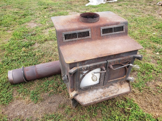 Fire Brick Lined Hood Stove and Chimney Pipe