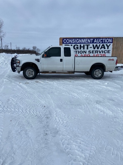 2009 F250 4x4 Ford Super Duty pick up truck