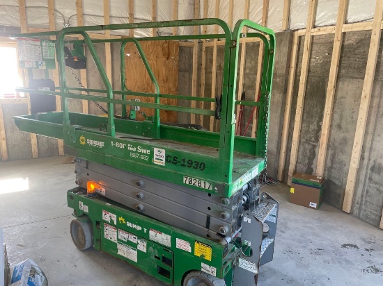 Scissor lift gs 1930