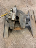 B&W Companion 5th wheel hitch