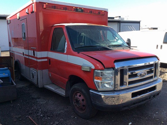 2008 FORD AMBULANCE