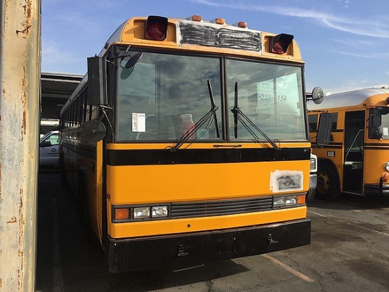 1990 CROWN BUS