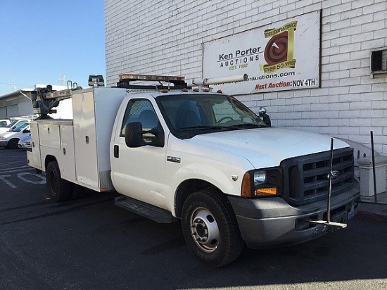 2006 FORD F350 XL