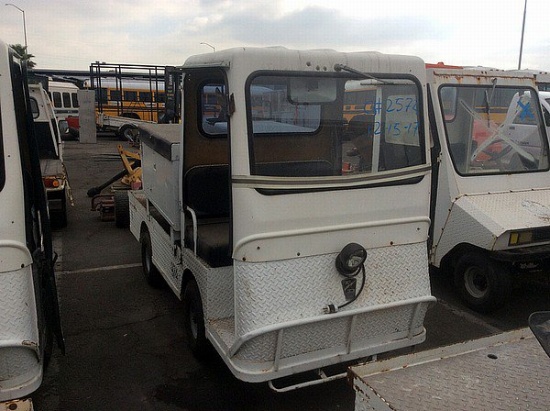 1999 TAYLOR DUNN CARGO CART