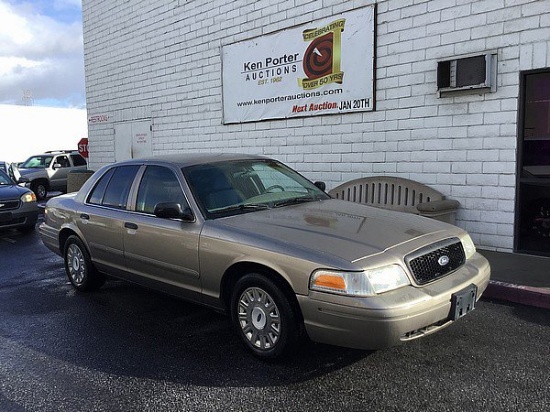 2004 FORD CROWN VICTORIA