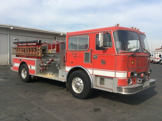 1986 SEAGRAVE PUMPER