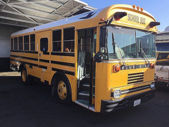 1988 BLUE BIRD SCHOOL BUS