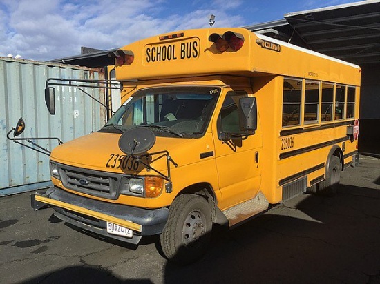 2006 FORD E-450